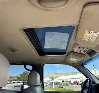 2002 GMC Yukon 4WD photo 16