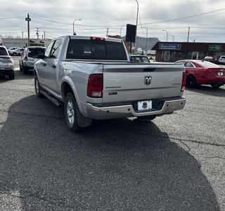 2013 RAM 1500 SLT Crew Cab SWB 4WD photo 8