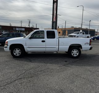 2007 GMC Sierra Classic 1500 Work Truck Ext. Cab Long Box 4WD photo 1