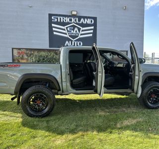 2023 Toyota Tacoma TRD Off Road Premium V6 4WD photo 26