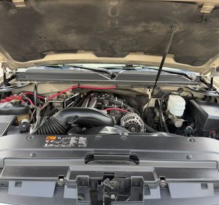 2011 GMC Yukon XL SLT-1 3/4 Ton 4WD photo 9