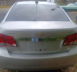 2015 Chevrolet Cruze 1LT Auto photo 3