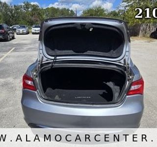 2013 Chrysler 200 Limited photo 24