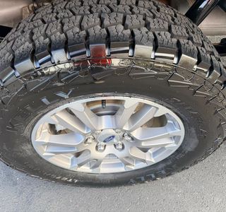 2018 Ford F-150 Lariat Crew Cab 4WD photo 9