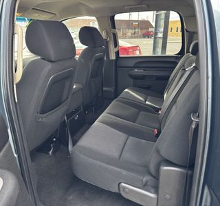 2010 Chevrolet Silverado 1500 LT1 Crew Cab 4WD photo 13