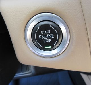 2022 Chevrolet Suburban Premier 4WD photo 21