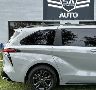 2025 Toyota Sienna XSE 7-Passenger AWD photo 6