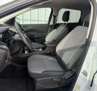 2019 Ford Escape FWD photo 11