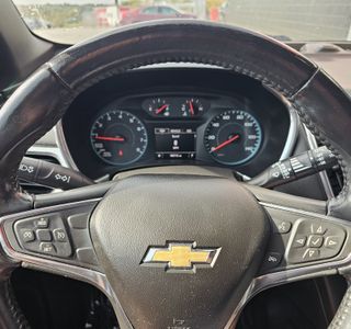 2018 Chevrolet Equinox LT AWD photo 16