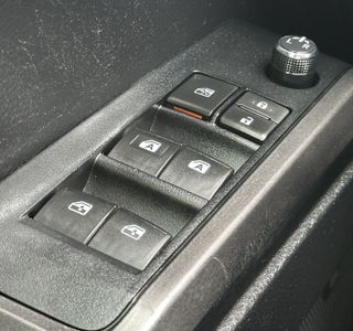 2017 Toyota Tacoma TRD Off Road Premium Long Bed V6 4WD photo 42