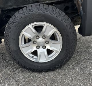 2010 Chevrolet Silverado 1500 LT1 Crew Cab 4WD photo 10