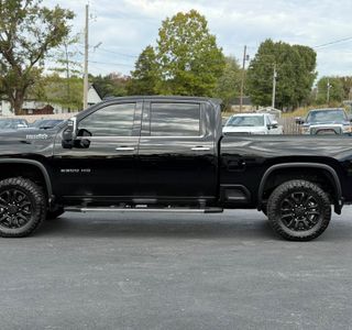 2020 Chevrolet Silverado 2500HD High Country Crew Cab 4WD photo 9