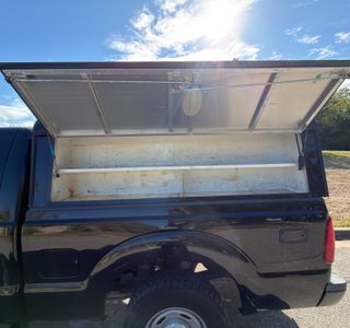 2016 Ford F-250 SD XLT Crew Cab Long Bed 4WD photo 4