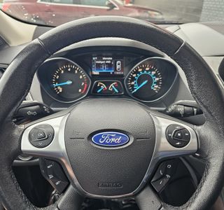 2014 Ford Escape Titanium 4WD photo 17