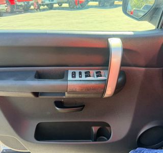 2008 Chevrolet Silverado 2500HD photo 17
