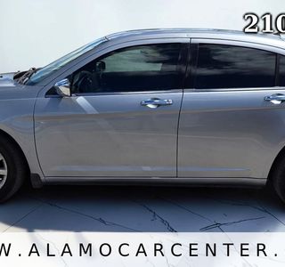 2013 Chrysler 200 Limited photo 2