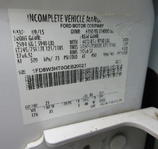 2016 Ford F-350 SD XL Crew Cab  DRW 4WD photo 31