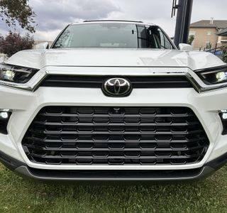 2024 Toyota Grand Highlander Hybrid MAX Platinum AWD photo 13