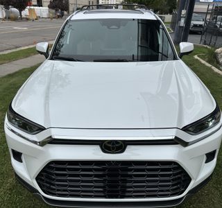 2024 Toyota Grand Highlander Hybrid MAX Platinum AWD photo 12