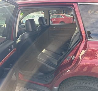 2012 Subaru Outback 2.5i Limited photo 13