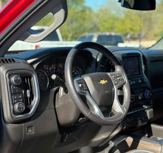 2022 Chevrolet Silverado 2500HD LT Crew Cab 4WD photo 11