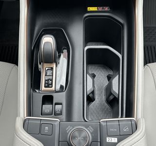2026 Toyota Grand Highlander Hybrid MAX Platinum AWD photo 40