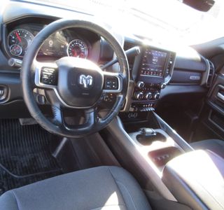 2019 RAM 2500 Tradesman Crew Cab SWB 4WD photo 16