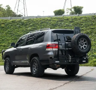 2021 Toyota Land Cruiser 4WD photo 6