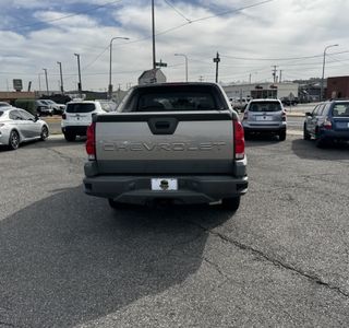 2002 Chevrolet Avalanche 2500 4WD photo 7