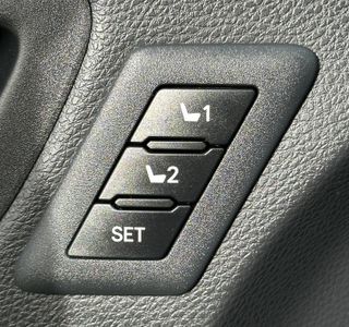 2025 Toyota Sienna XSE 7-Passenger AWD photo 47