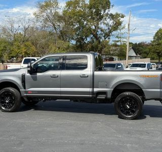 2023 Ford F-250 SD Lariat Crew Cab 4WD photo 8