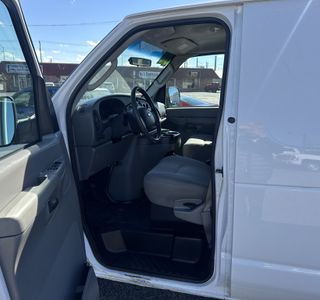 2008 Ford Econoline E350 Super Duty Extended photo 12
