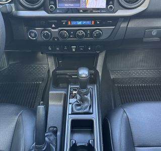 2023 Toyota Tacoma TRD Off Road Premium V6 4WD photo 30