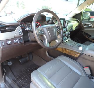 2016 GMC Yukon Denali 4WD photo 7