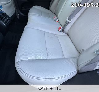 2013 Toyota Avalon Hybrid Limited photo 23
