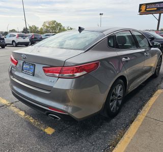 2018 Kia Optima EX photo 9