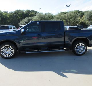 2019 Chevrolet Silverado 1500 LT Crew Cab  2WD photo 4