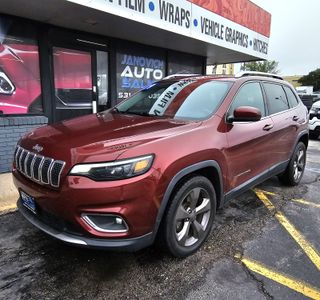 2019 Jeep Cherokee Limited FWD photo 4