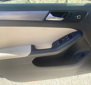 2014 Volkswagen Jetta SEL photo 13