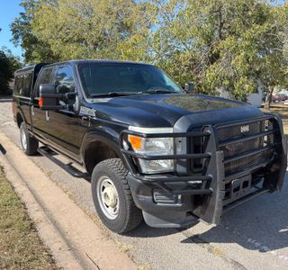 2016 Ford F-250 SD XLT Crew Cab Long Bed 4WD photo 12