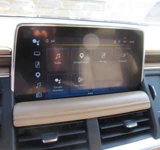 2022 Chevrolet Suburban Premier 4WD photo 23