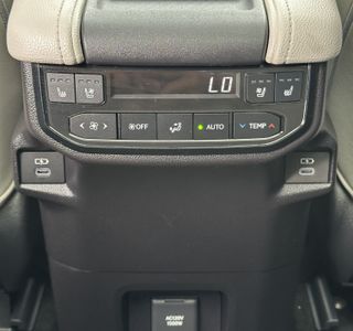2026 Toyota Grand Highlander Hybrid MAX Platinum AWD photo 49