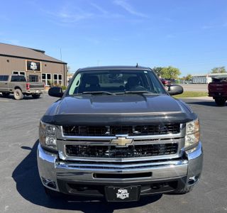 2008 Chevrolet Silverado 2500HD photo 2