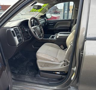 2014 Chevrolet Silverado 1500 2LT Crew Cab Long Box 4WD photo 12