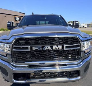 2024 RAM 2500 Tradesman Crew Cab 4WD photo 2