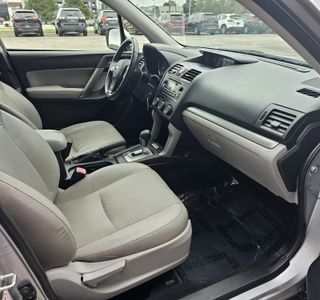 2014 Subaru Forester 2.5i Limited photo 9