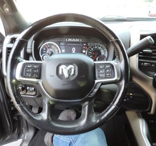 2019 RAM 3500 Crew Cab Laramie DRW 4WD photo 8