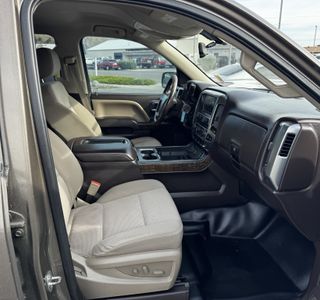 2014 Chevrolet Silverado 1500 2LT Crew Cab Long Box 4WD photo 15