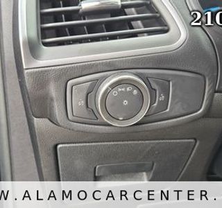 2015 Ford Edge SE FWD photo 51