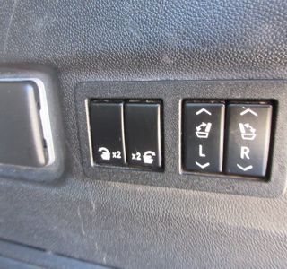 2022 Chevrolet Suburban Premier 4WD photo 33